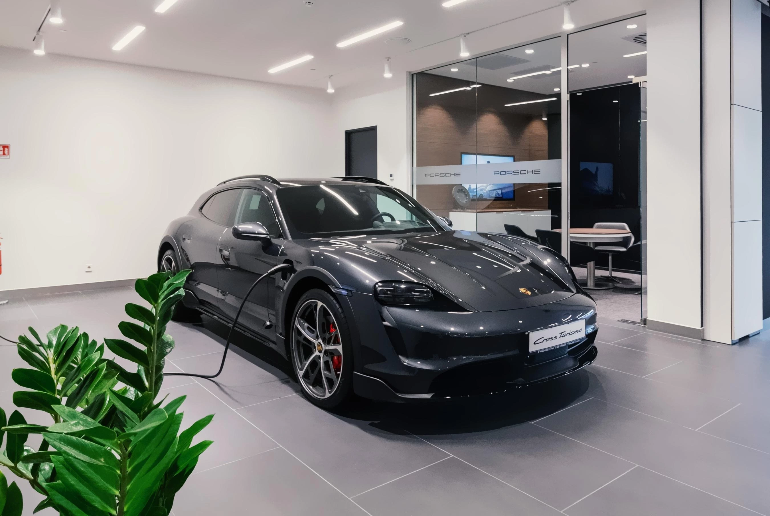 Porsche center - reconstruction